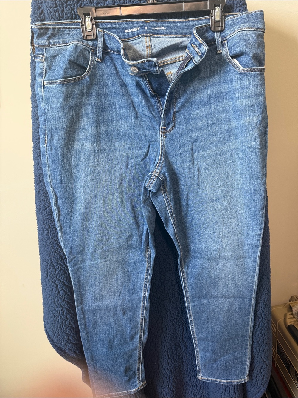 Old Navy Medium Blue Skinny Jeans (88)